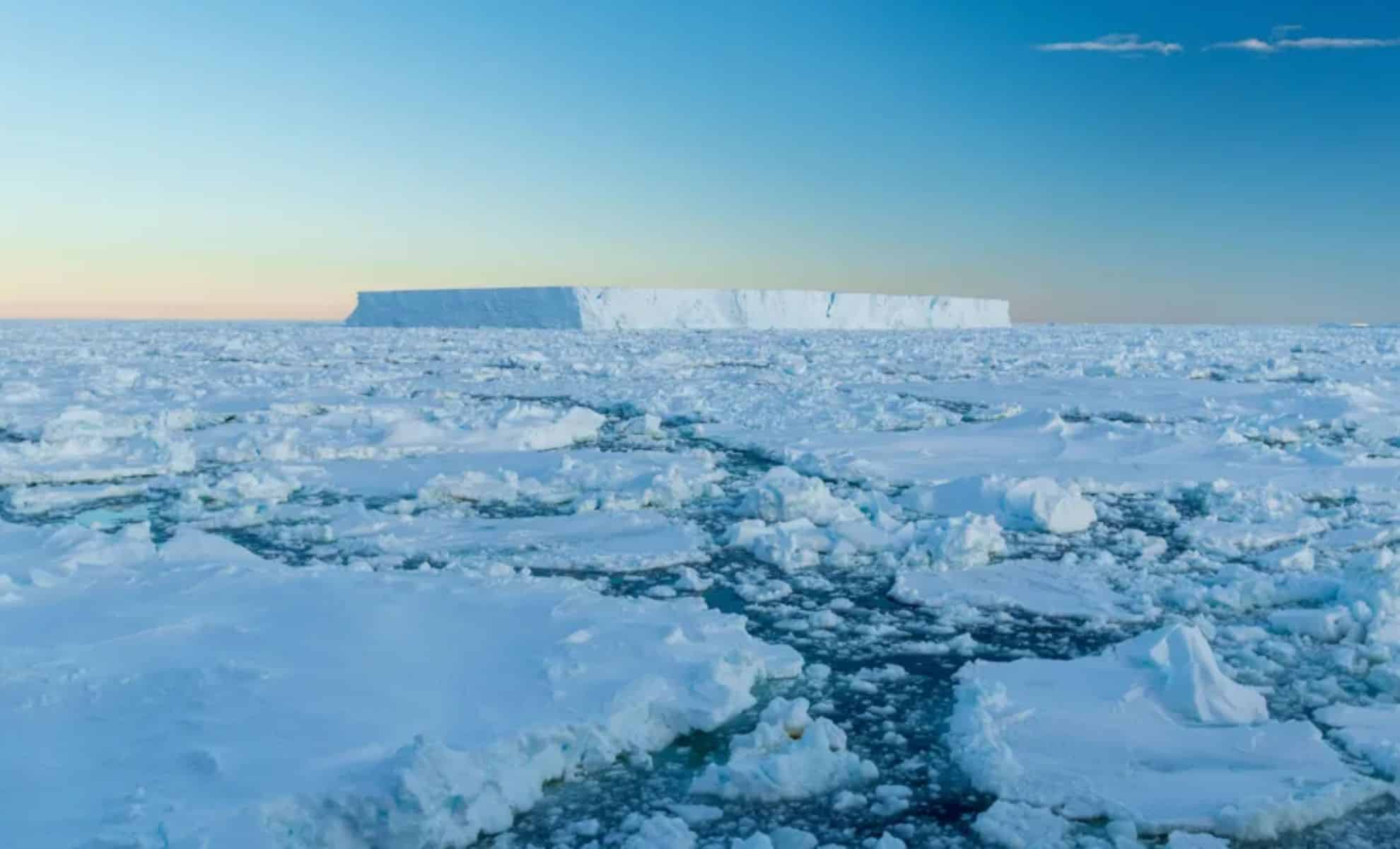 18,000-Year-Old Icebergs Carved Deep Grooves in the North Sea