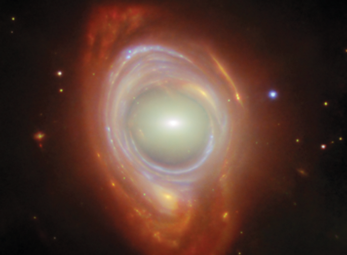 A galactic pearl in a distorted shell