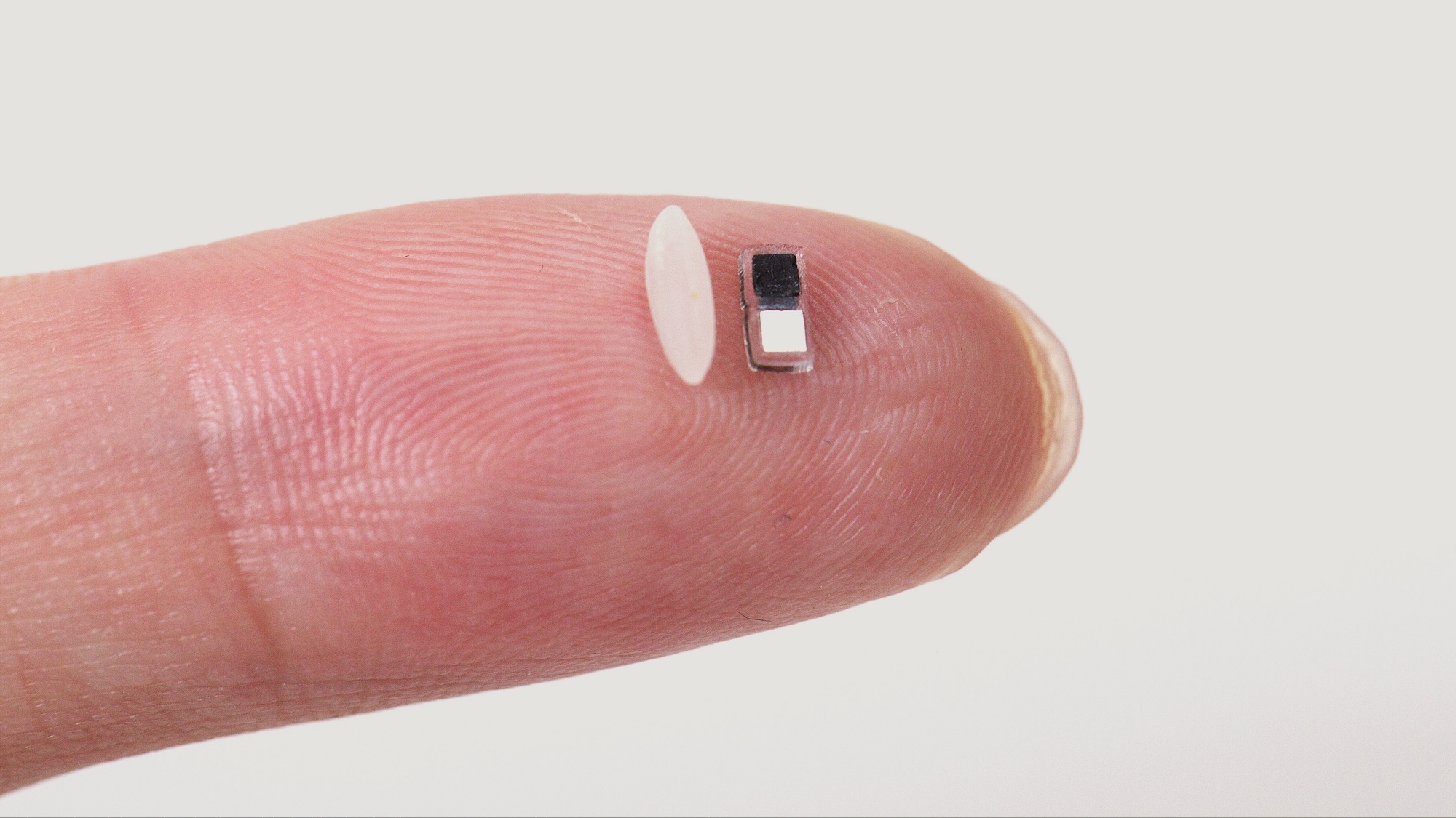 World’s smallest pacemaker is the size of a grain of rice