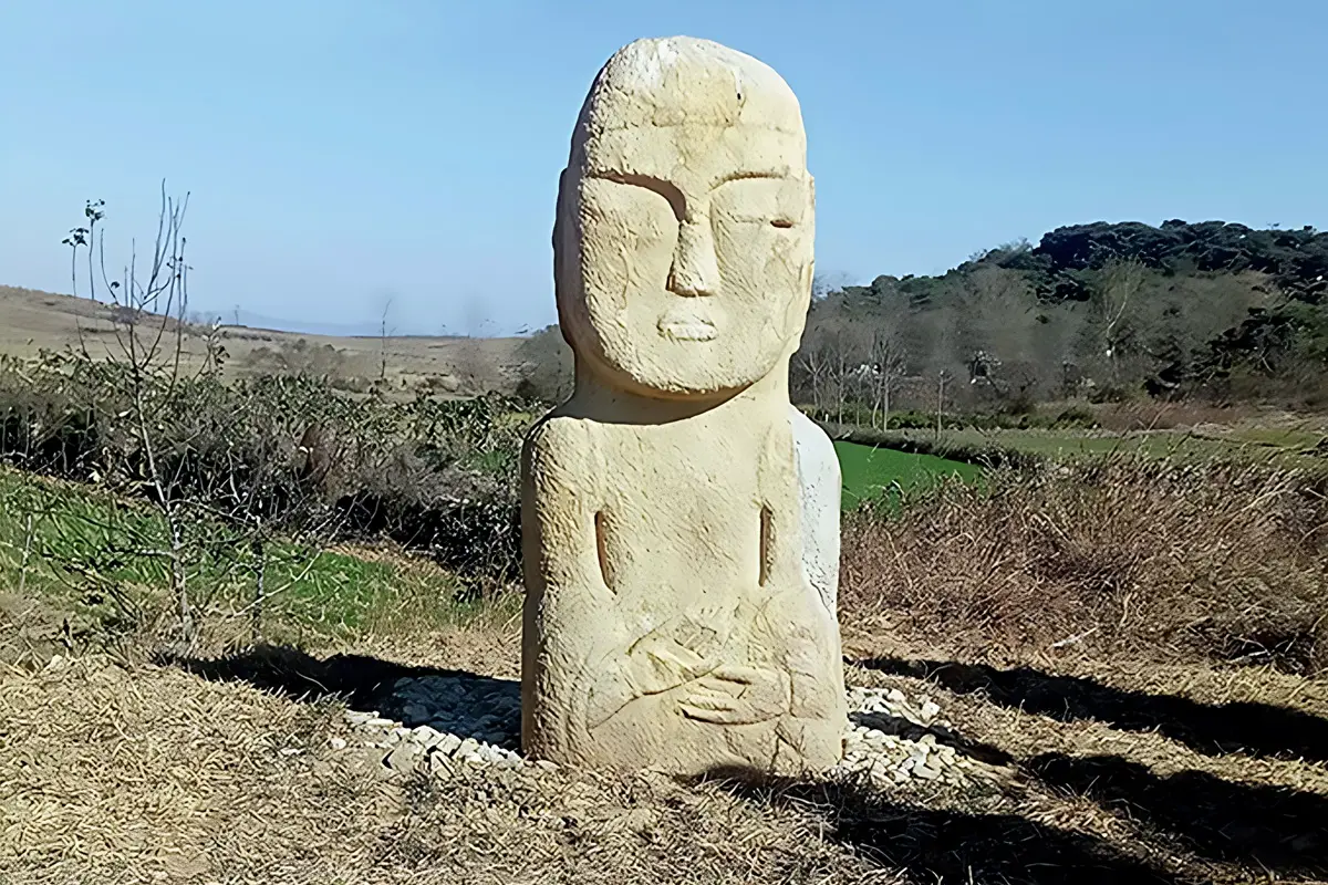 Buddha statue discovery in North Korea