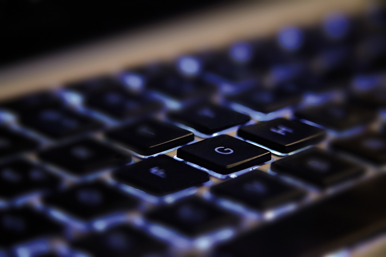 Digital Technology Use and its Impact on Aging and Dementia