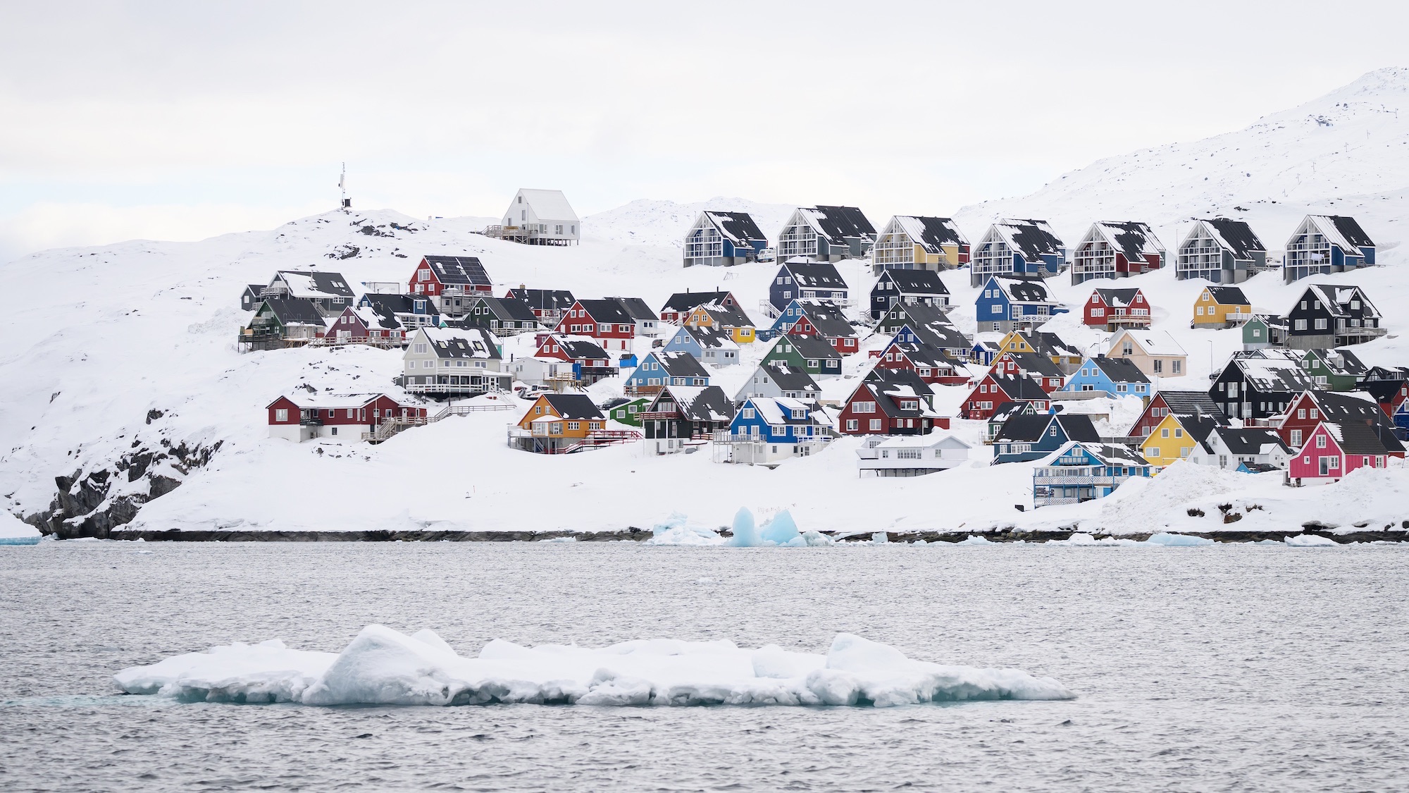Billionaires dream of building utopian techno-city in Greenland