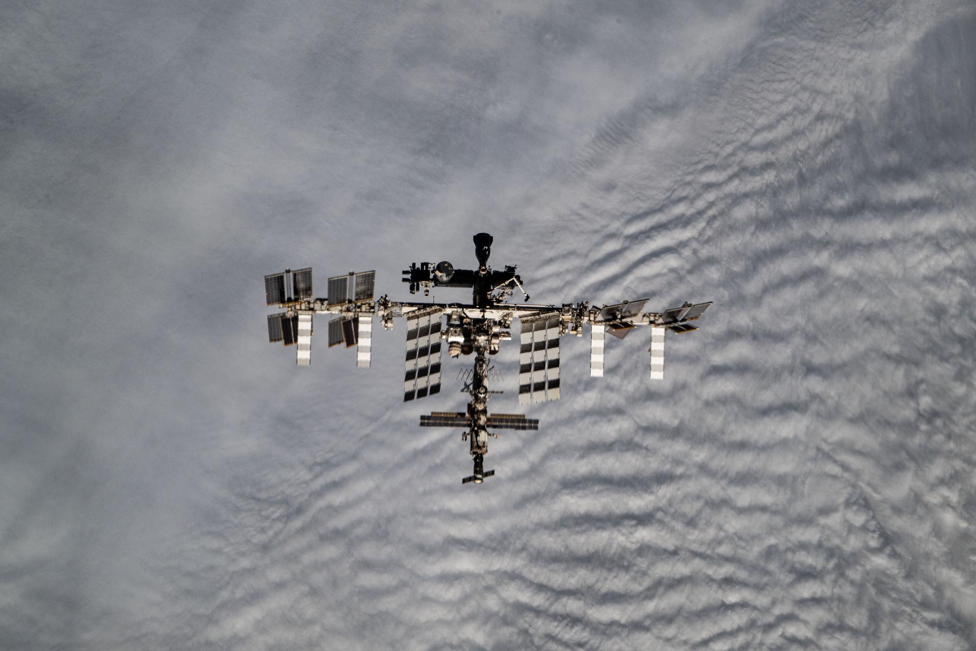 NASA Continues Support for Private Astronaut Missions to Space Station