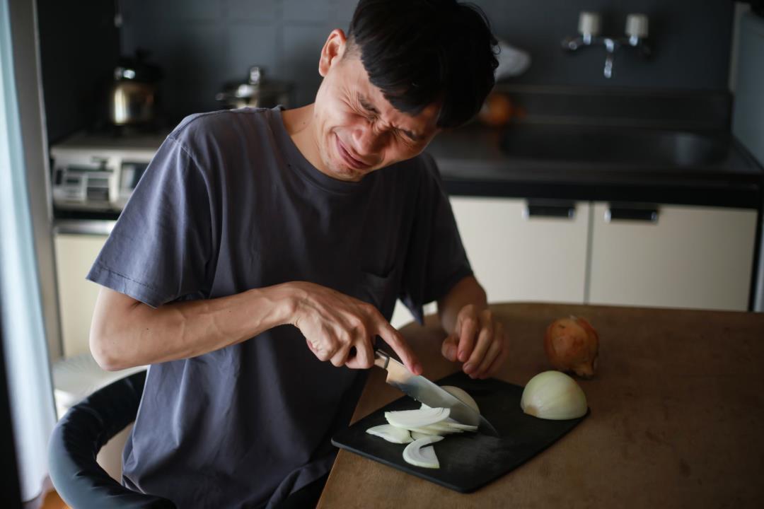 How to Stop Crying Over Onions: Get Sharp