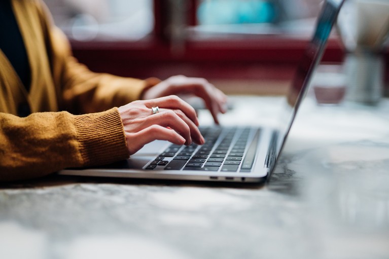 Why you should write your PhD thesis backwards
