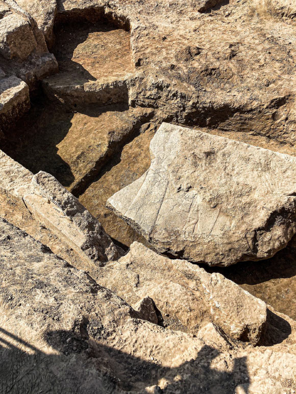 2,600-Year-Old Stone Relief Unearthed in Ancient Nineveh