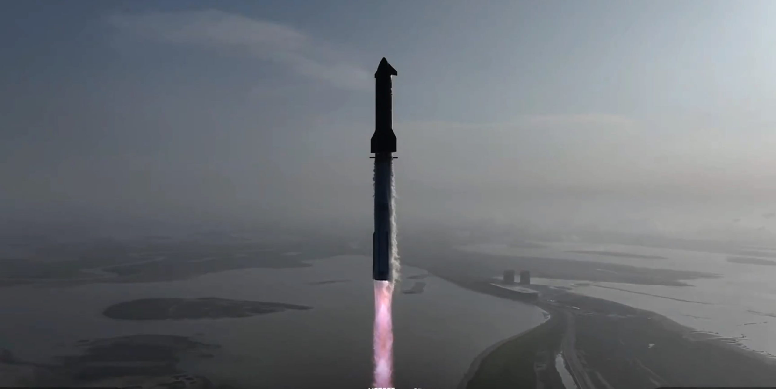 Starship breaks up on reentry after loss of attitude control