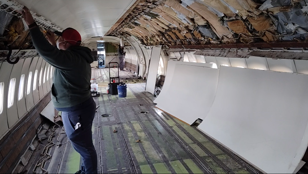 Texas brothers buy abandoned Boeing 727 for $10,000