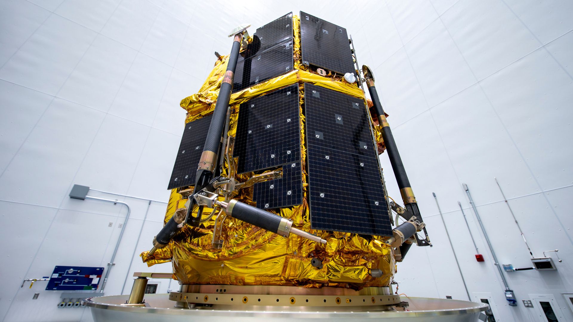 Japan’s Resilience moon lander goes dark during final descent