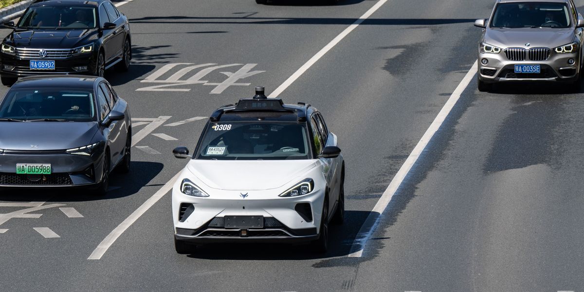 Tesla Robotaxis Face Fierce Competition from China