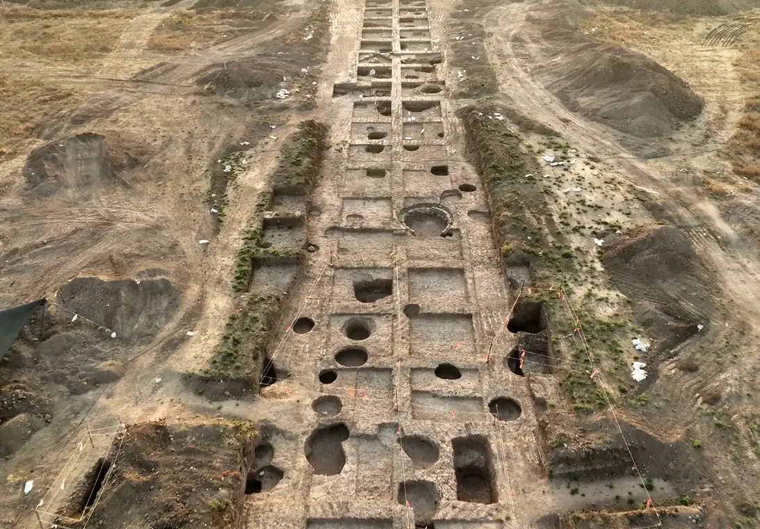 Archaeologists find an ancient blade workshop in Southern Israel