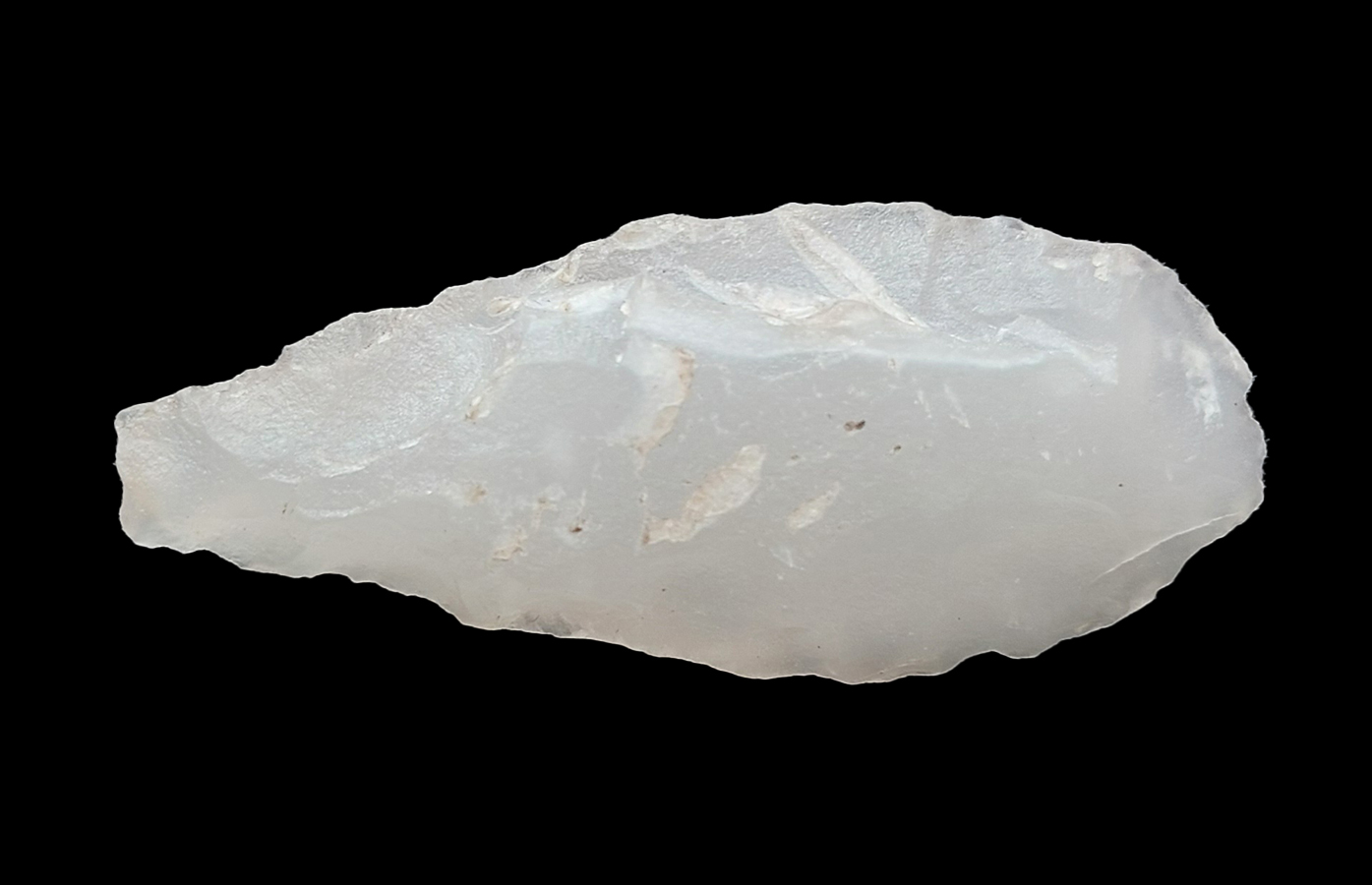 Crystalline arrowhead among new discoveries at Hedkammen