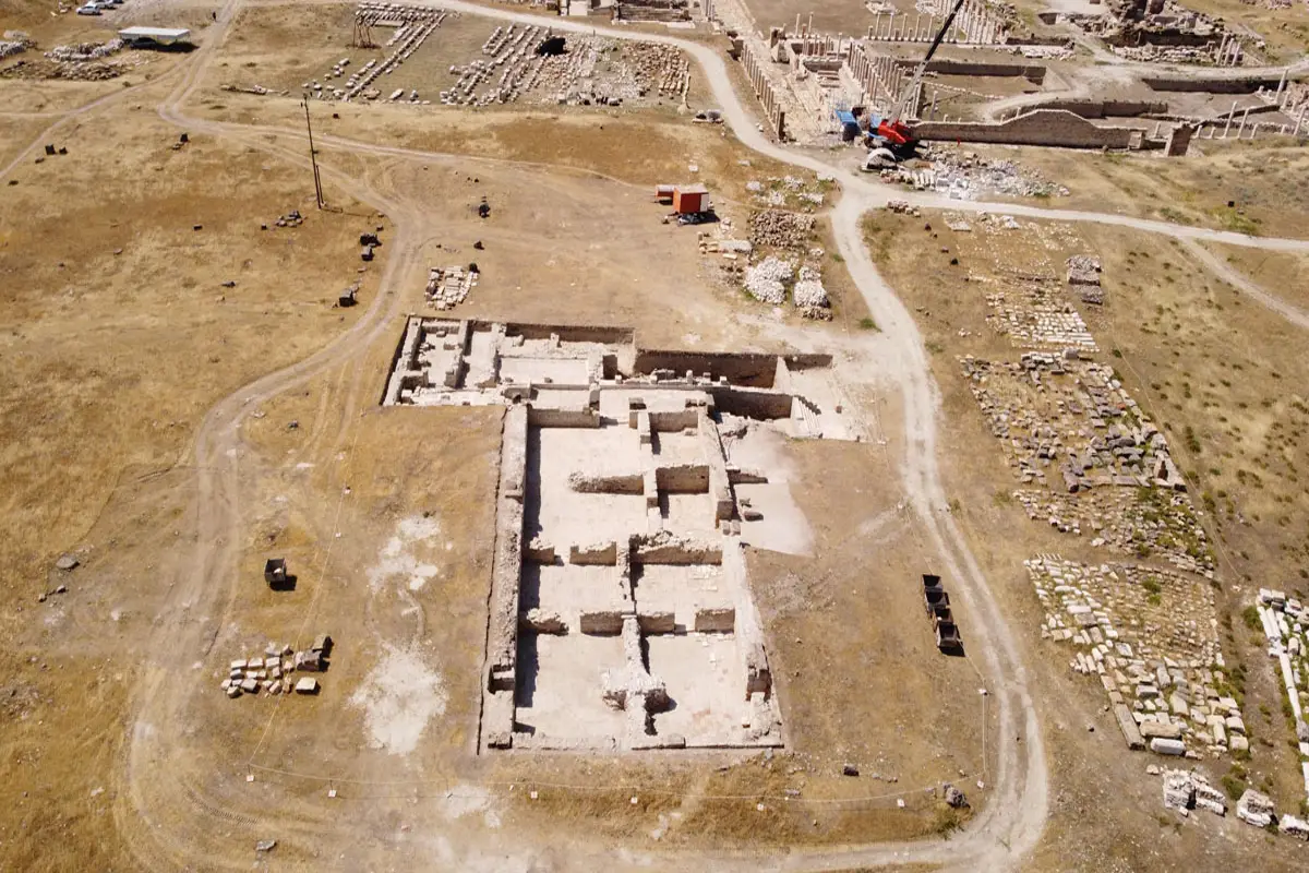 Grand villa complex unearthed in Tripolis