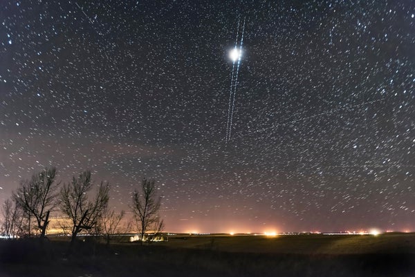 Starlink and Astronomers Are in a Light Pollution Standoff