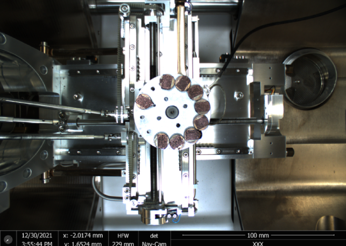 Preparation and performance evaluation of fluorescent nanofluid for oil displacement