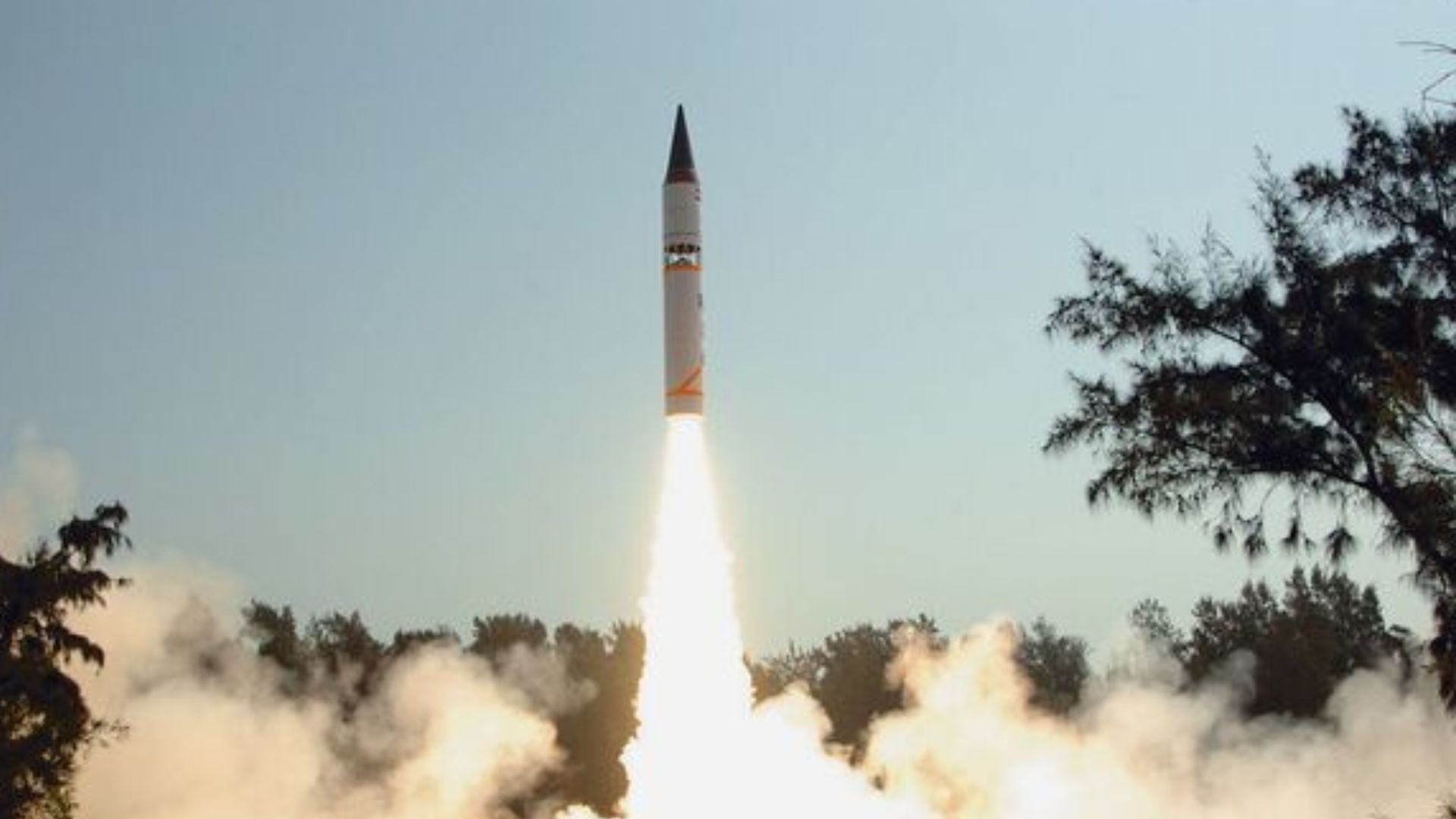 India tests 3,000-mile nuclear missile that can hit China, Europe