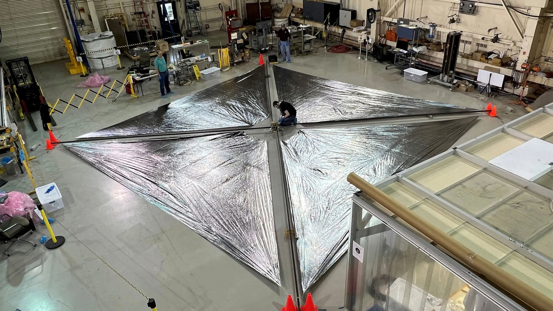 Spacecraft equipped with a solar sail could deliver earlier warnings of space weather threats to Earth’s technologies