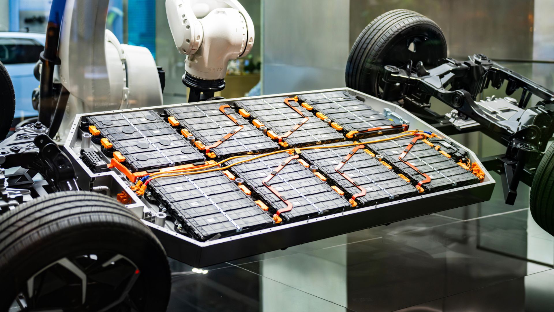 New tool predicts lithium battery failure, could help make safer EVs