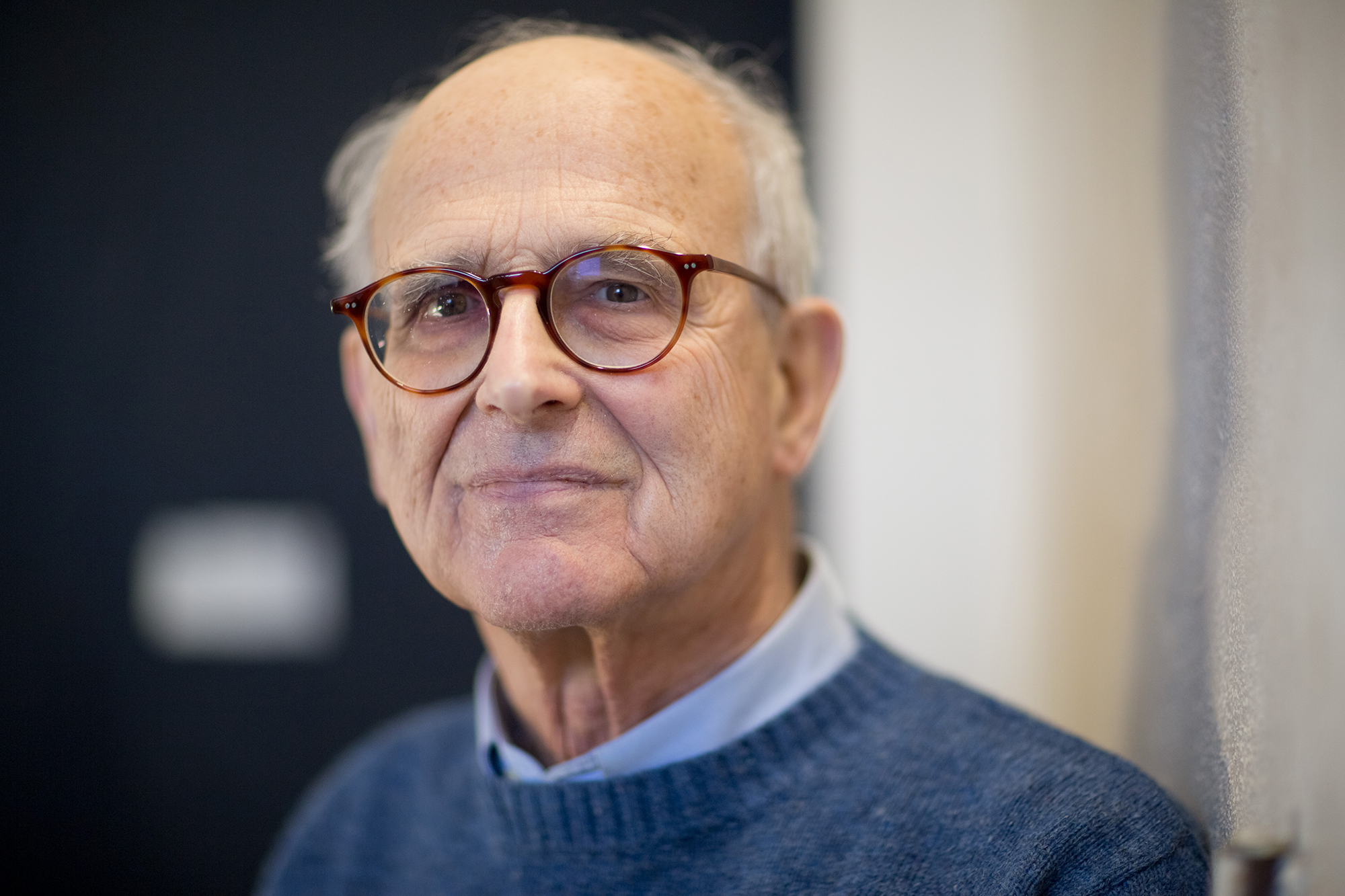 Professor Emeritus Rainer Weiss, influential physicist who forged new paths to understanding the universe, dies at 92 | MIT News