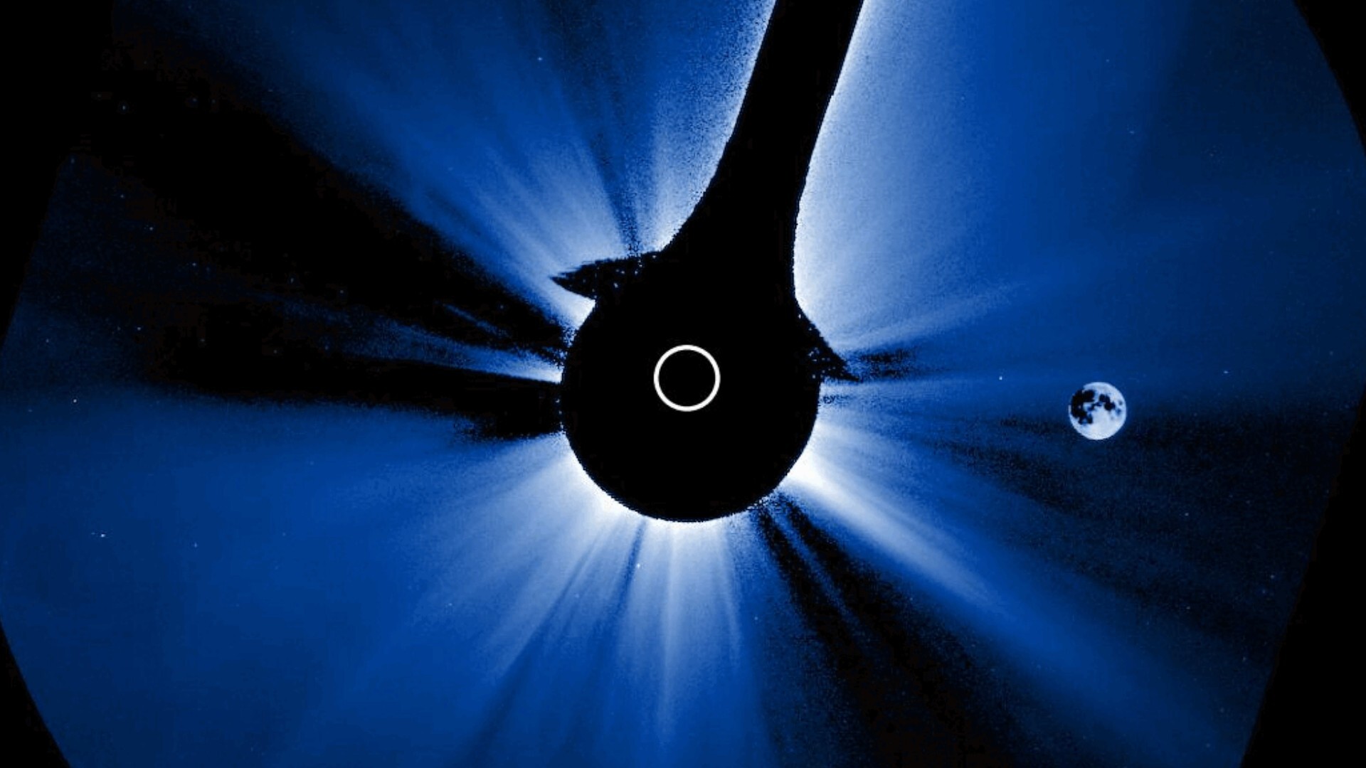 Moon photobombs the sun in wild NOAA satellite image photo of the day for Aug. 27, 2025