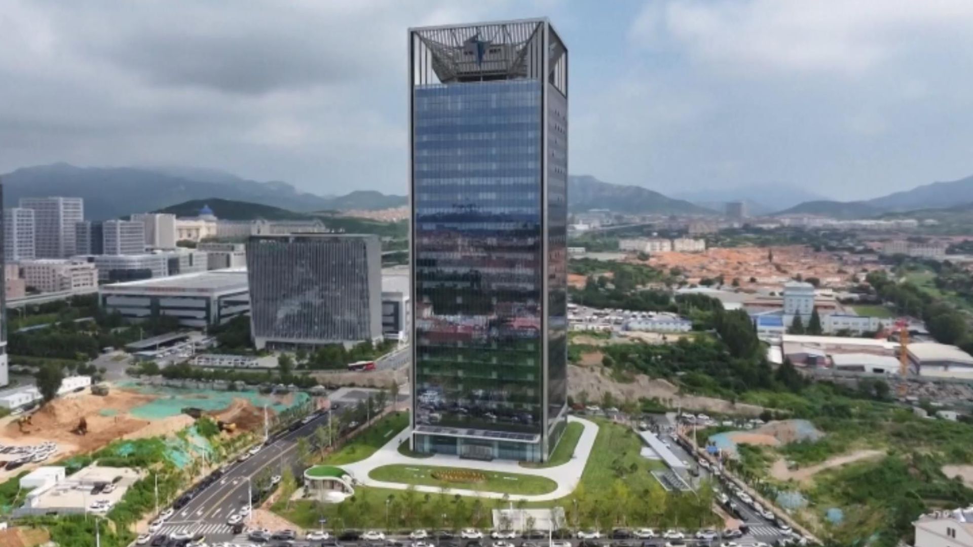 China unveils world’s first zero-carbon tower with 24,000 sensors