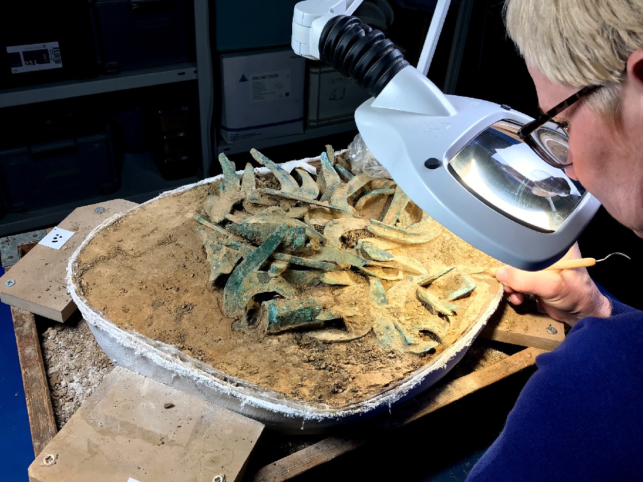 Largest Bronze Age hoard in Upper Lusatia unearthed in Saxony