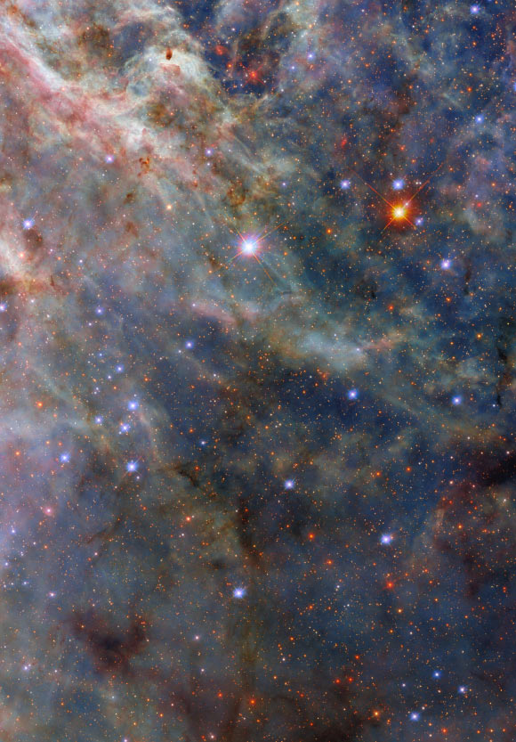 Hubble Sees Dusty Clouds in Tarantula Nebula
