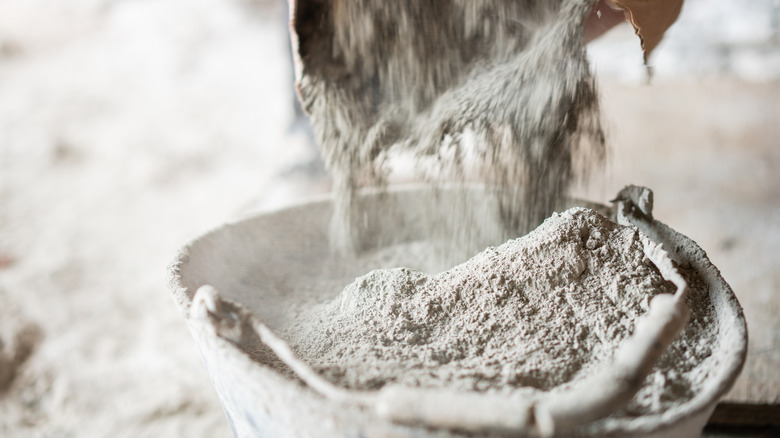 The Difference Between Concrete And Cement: Composition, Process, And Environmental Impact