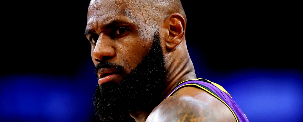 The Neuroscience of Why Some Athletes Keep Getting Better as They Age : ScienceAlert