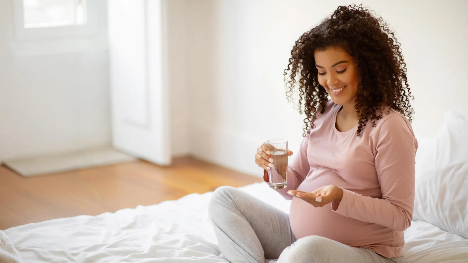 A safe painkiller? New research raises concerns about Tylenol’s safety in pregnancy