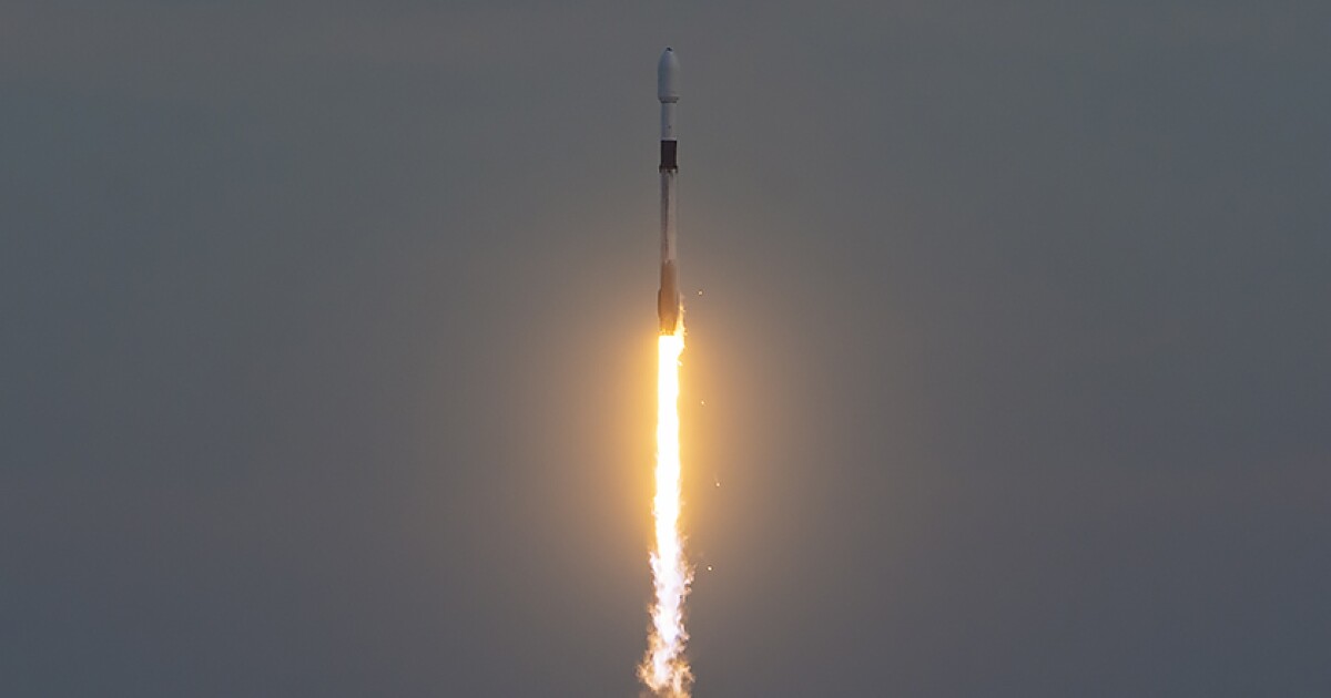 SpaceX pushes back launch, now aiming for Monday evening from Vandenberg