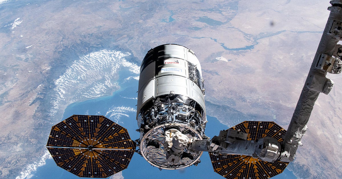 Engine shutdowns delay Cygnus cargo ship’s rendezvous with space station