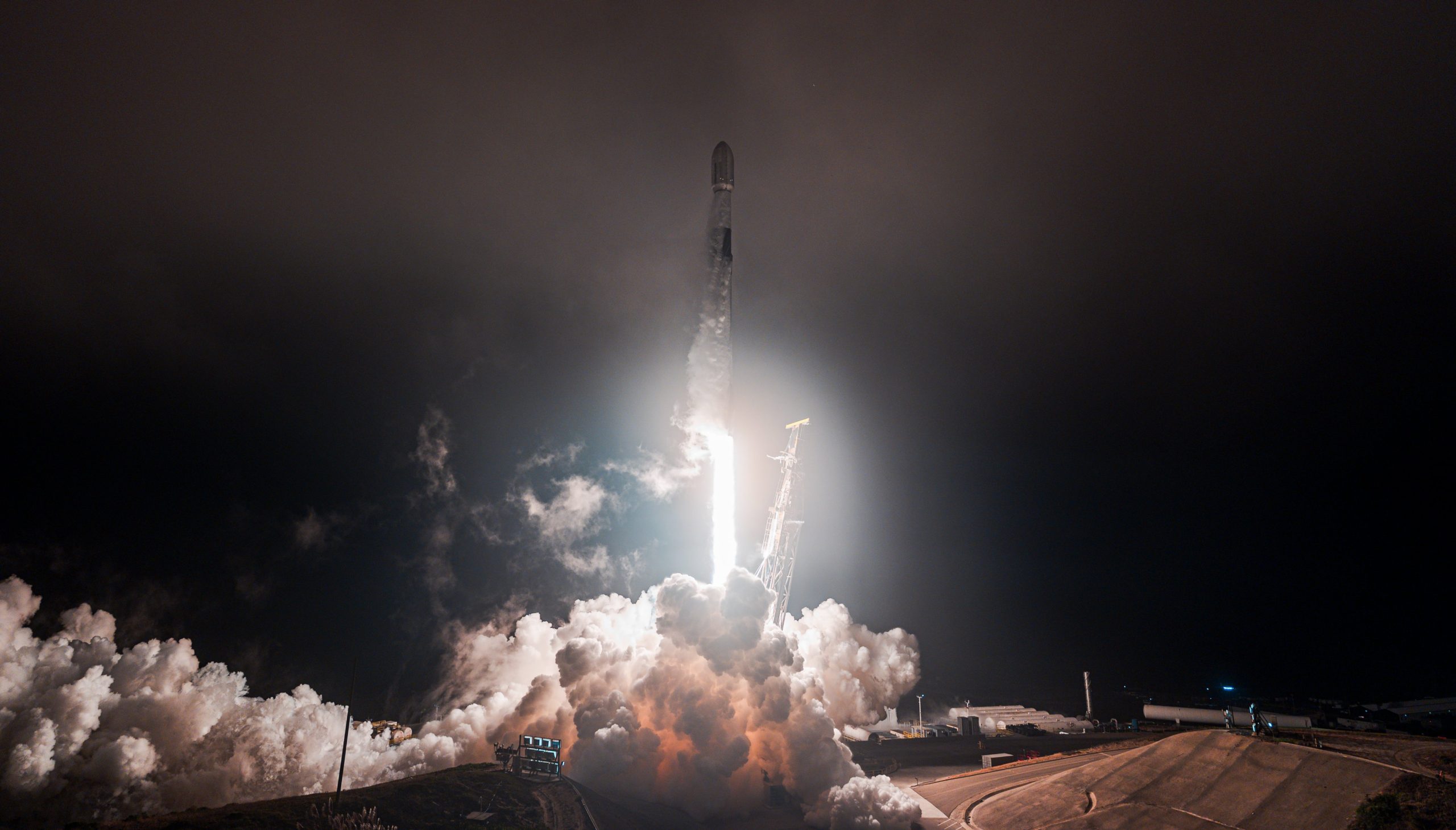SpaceX’s Stunning & Unstoppable Falcon 9 Rocket Leads To 9 Rocket Launches In 10 Days & An Eye-Popping Record 30 Missions!