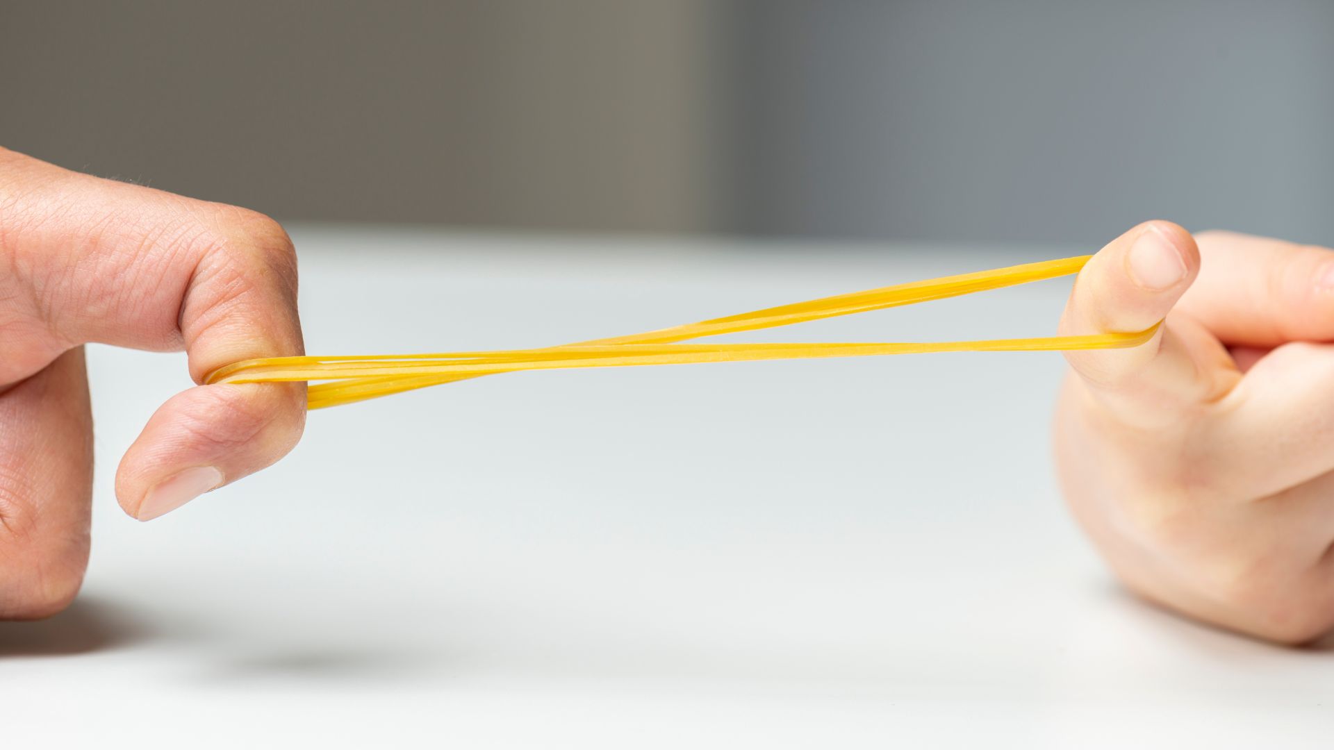 World’s first thermoelectric rubber band turns body heat into power