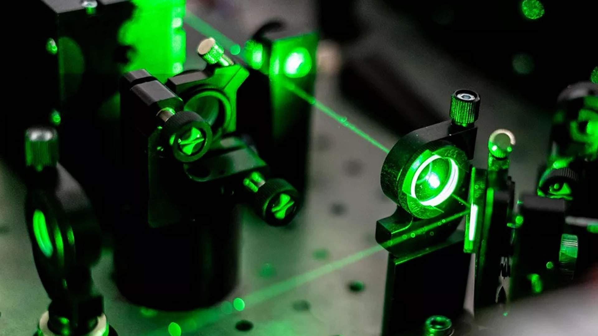 US scientists’ light-emitting material could revolutionize photonics