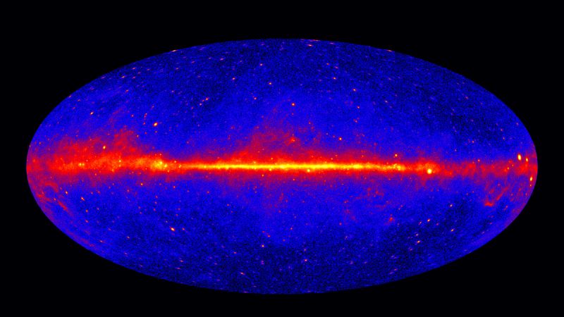 Mysterious glow at center of Milky Way may be from dark matter