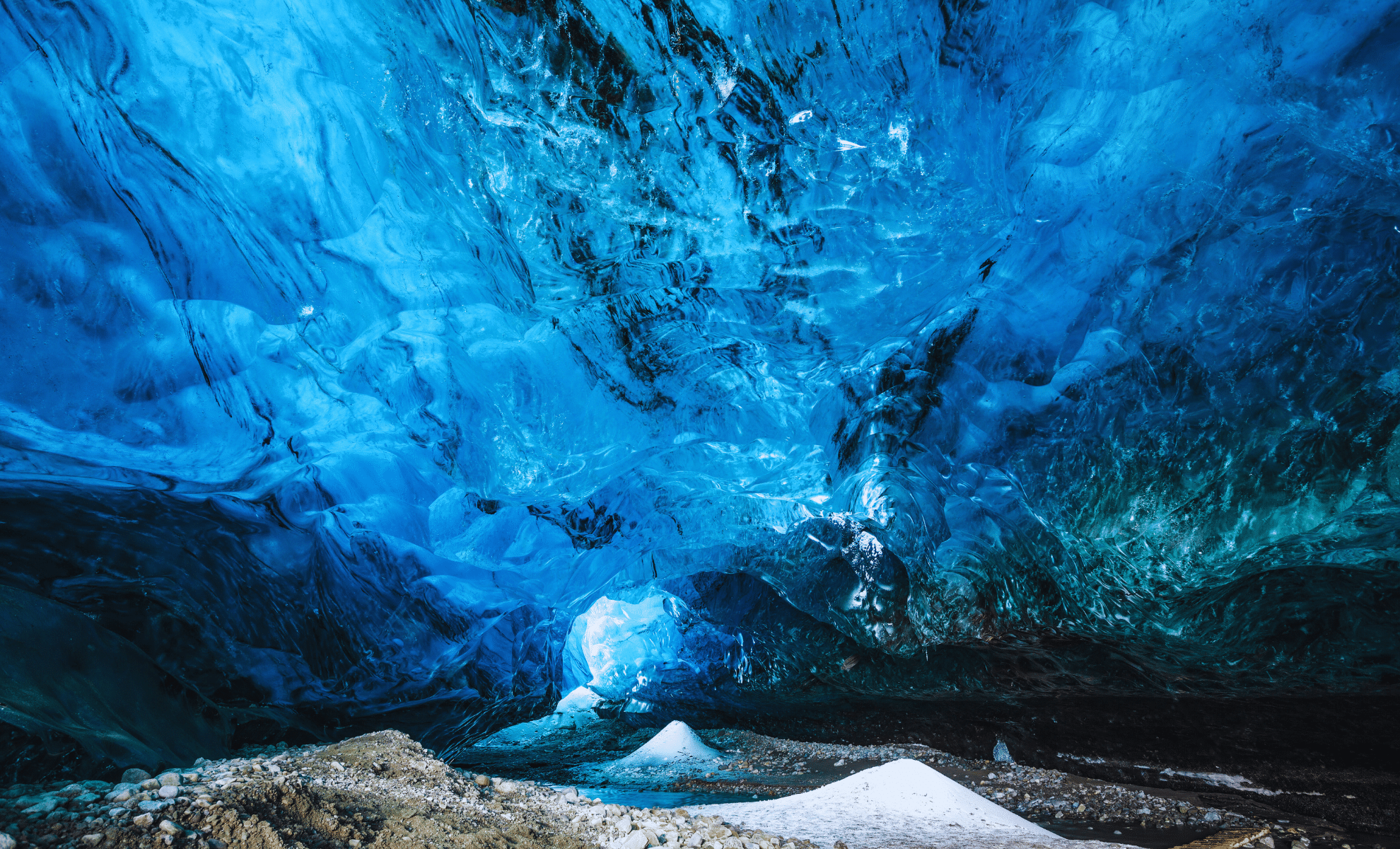 Scientists Explore Greenland’s Caves – And Make an Unexpected Discovery!