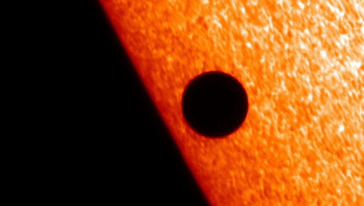 Interstellar Object 3I/ATLAS Hits Solar Conjunction And Perihelion, A Key Test For “Alien Mothership” Hypothesis