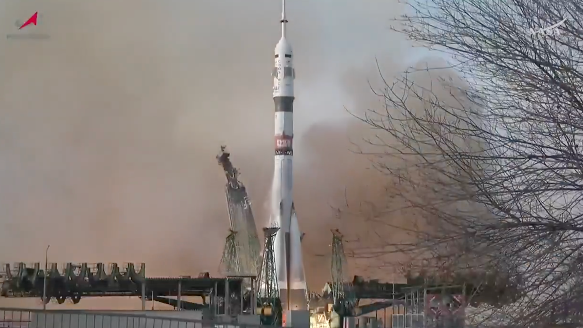 Russian rocket lifts NASA astronaut, two cosmonauts to ISS Thanksgiving