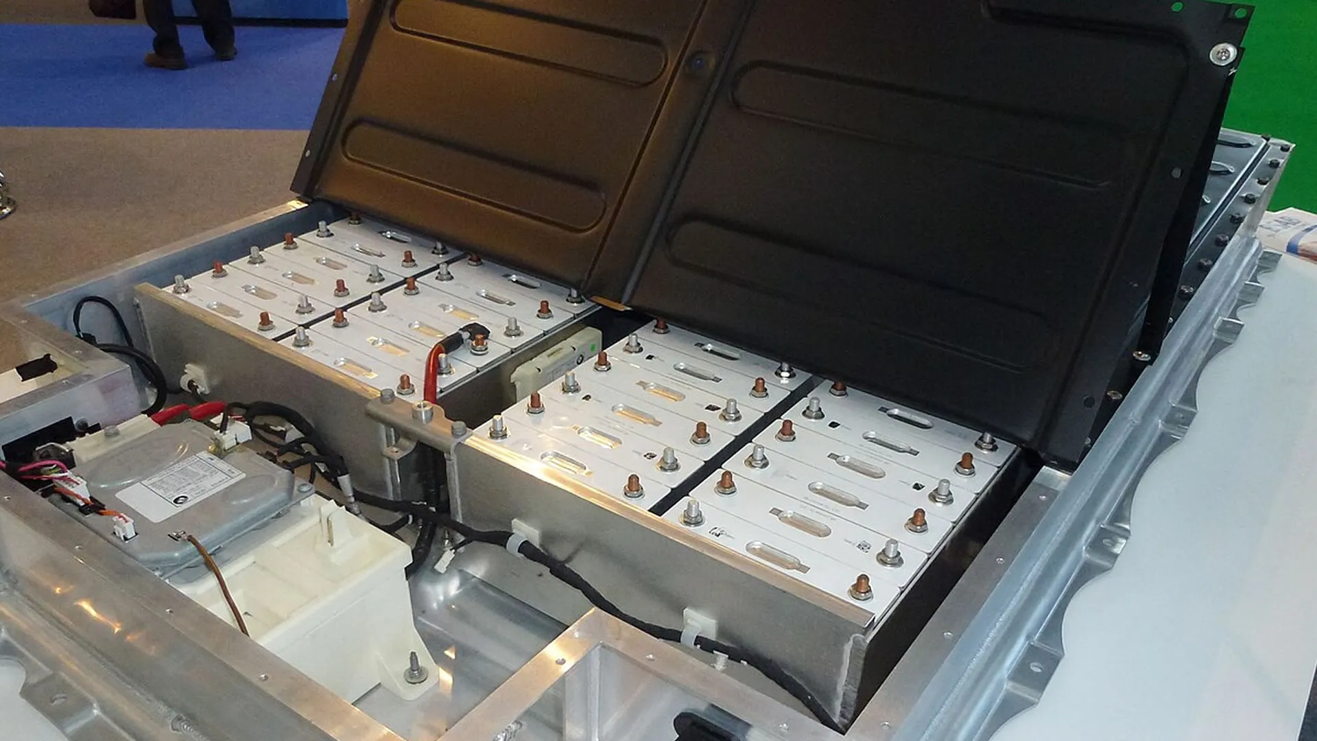 EVs can get 2.8x more range, 3x battery life with oxygen bodyguard gel