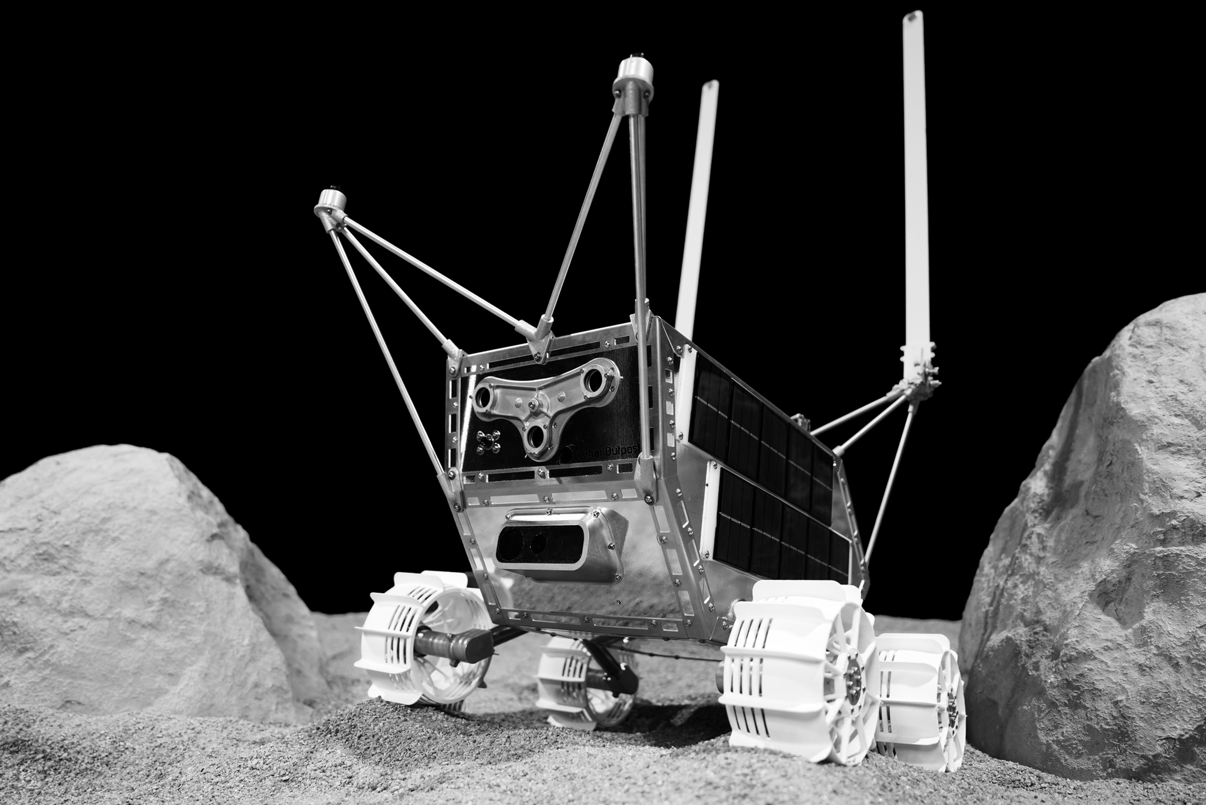 Lunar Outpost’s MAPP Rovers: From Commercial Exploration to Artemis Integration