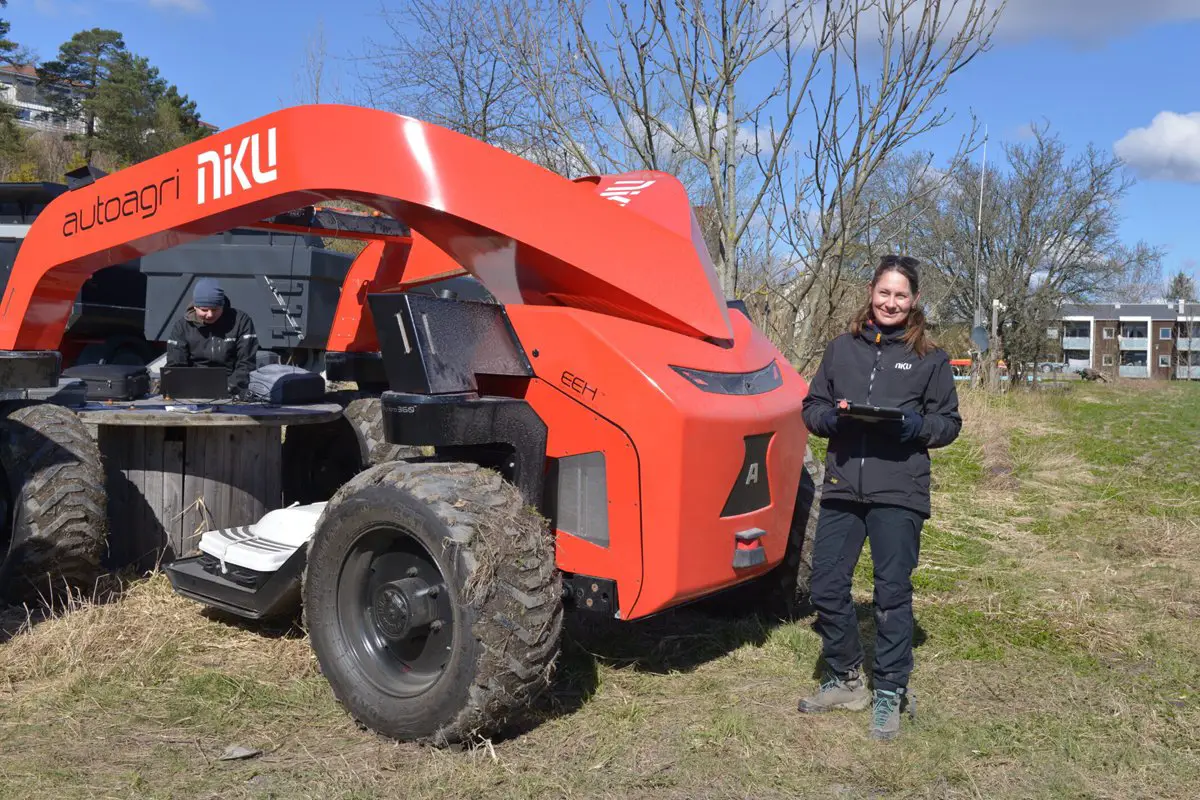 Archaeologists use revolutionary GPR robot to explore Viking Age site