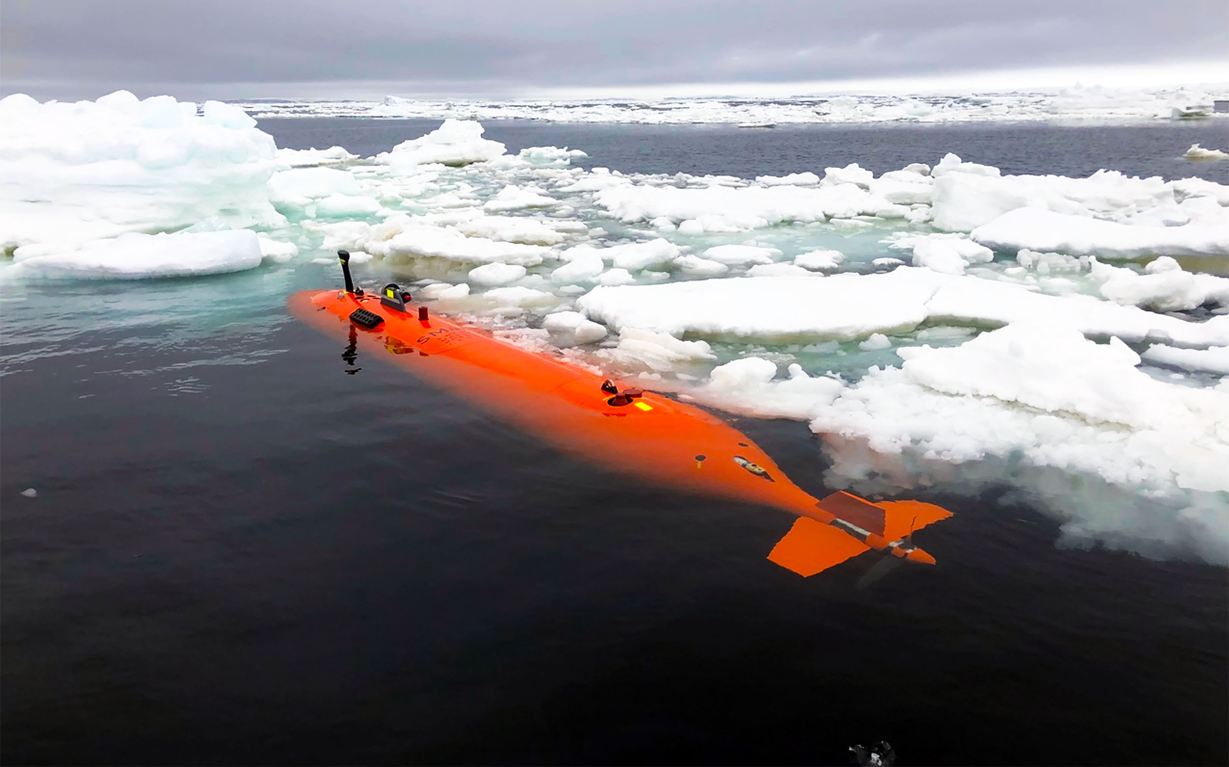 Ran submarine finds anomalous structures in Dotson Ice Shelf