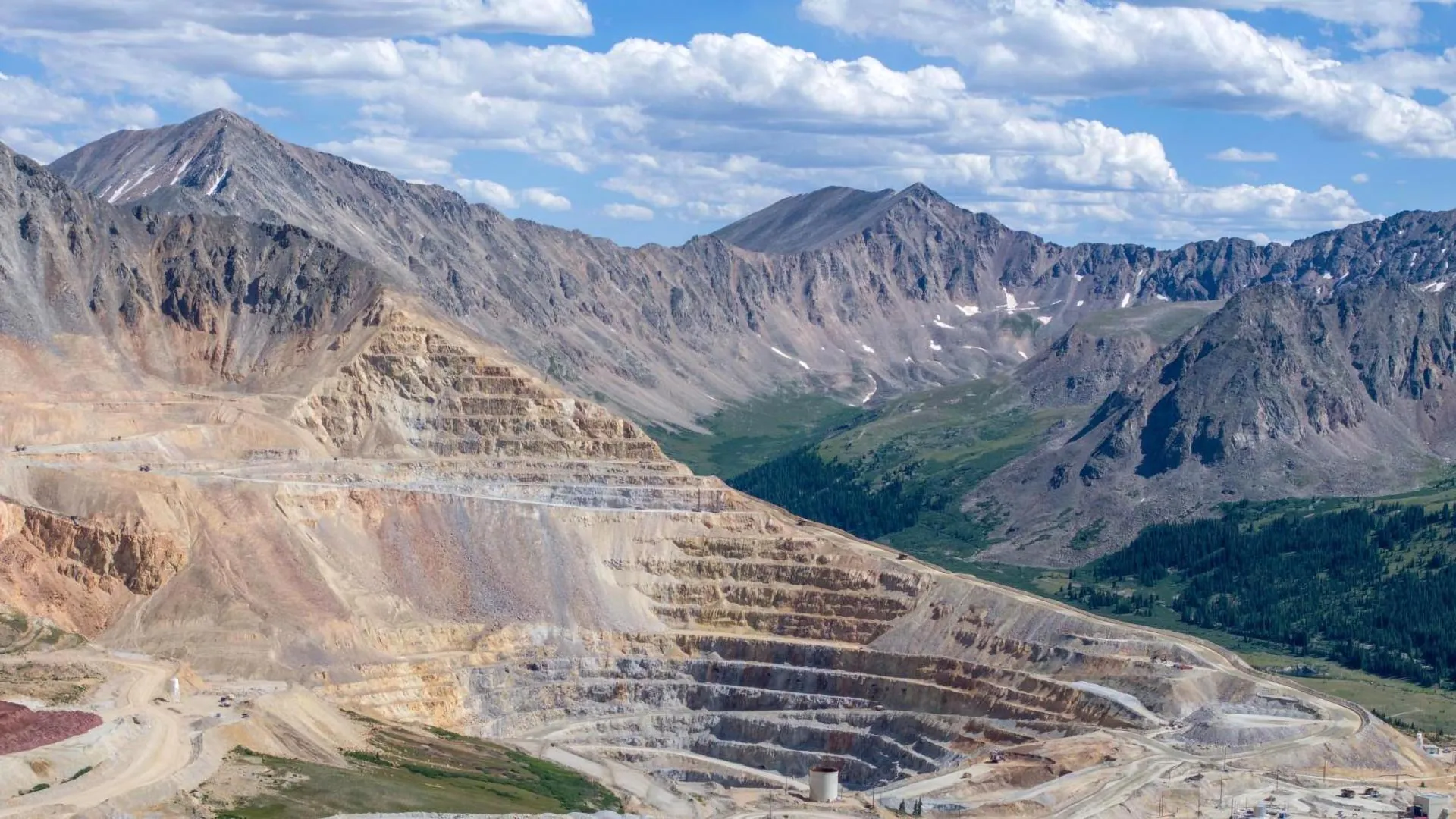 America is throwing away the minerals that could power its future