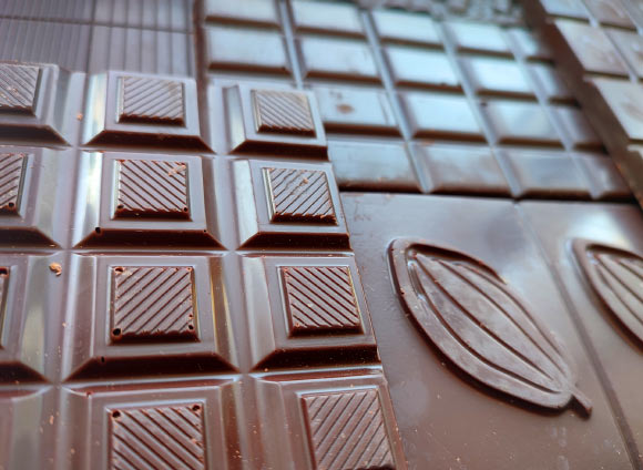 Theobromine: Chemical Found in Dark Chocolate Could Have Anti-Aging Properties