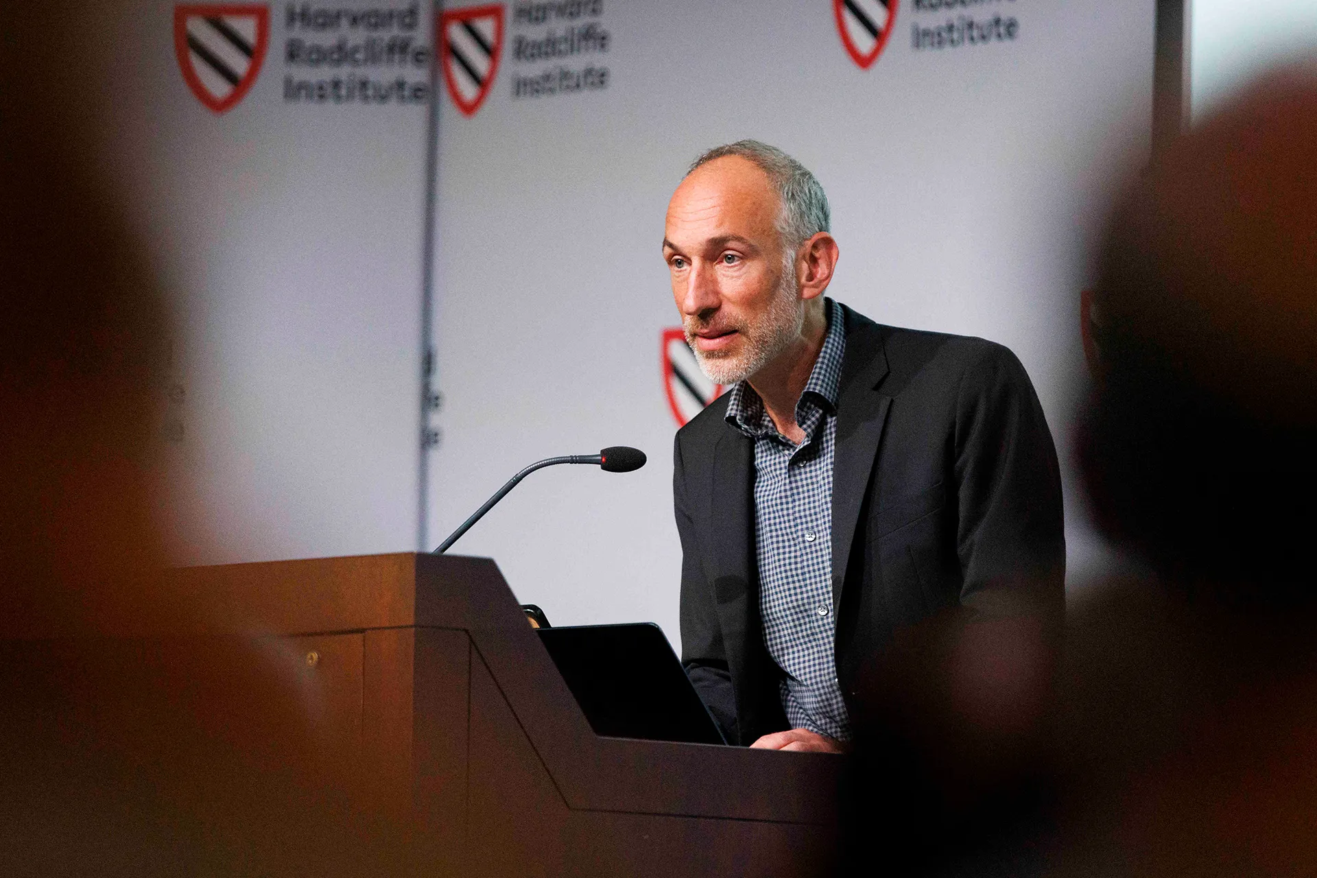 Pure bloodlines? Ancestral homelands? DNA science says no. — Harvard Gazette