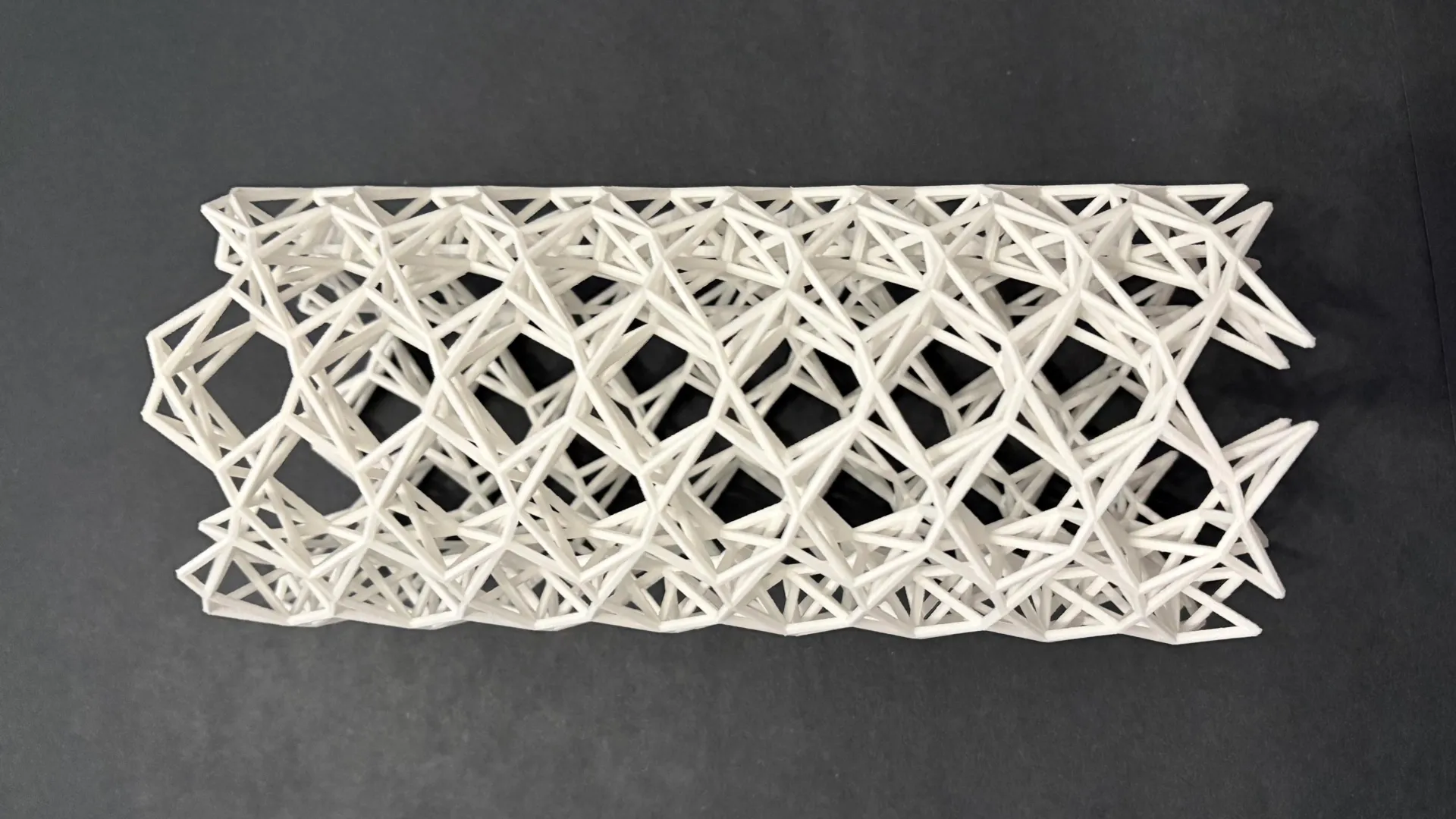 Scientists 3D-print materials that stop vibrations cold