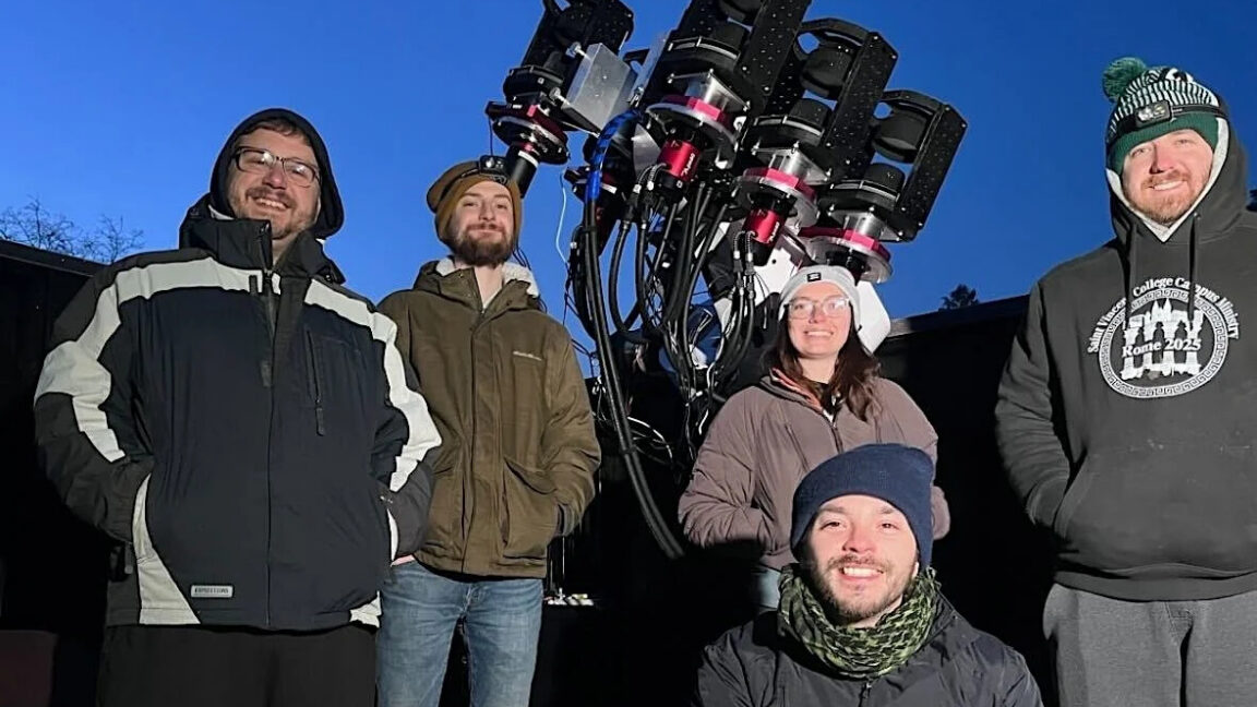 Former Google CEO plans to singlehandedly fund a Hubble telescope replacement