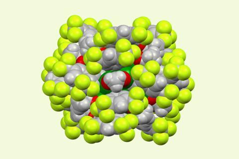 Copper superatom nanocluster converts CO2 into simple chemicals and fuels