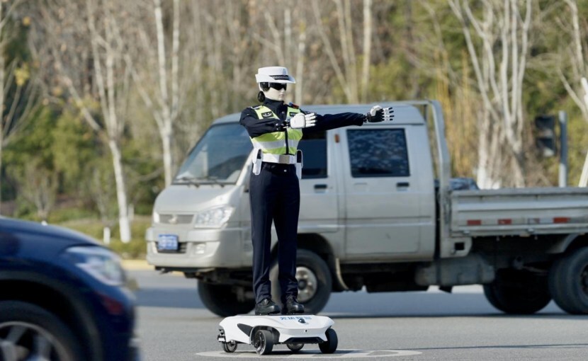 AiMOGA’s Intelligent Police Unit R001 Makes Official Debut